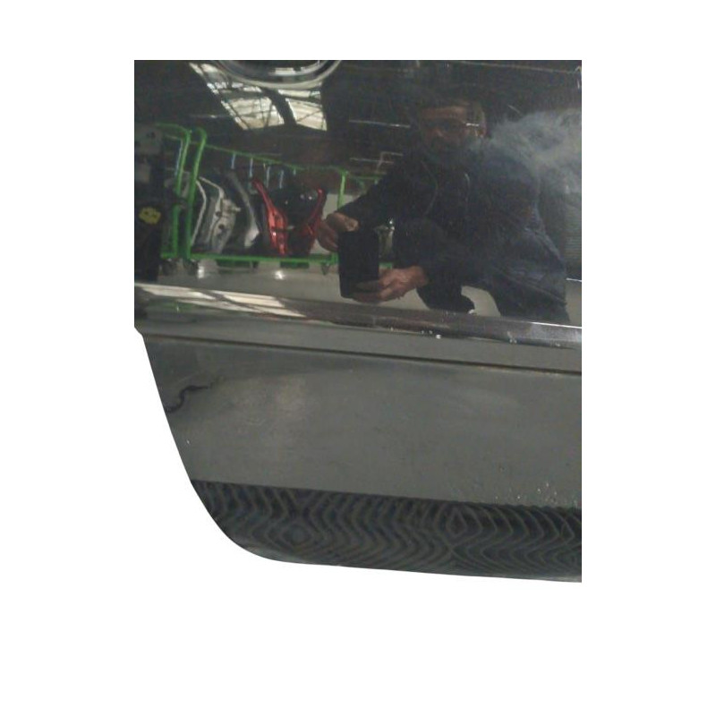 Porte avant droit VOLKSWAGEN GOLF 5 Photo n°1