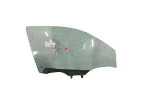 Vitre avant droit NISSAN MICRA 3 Photo n°1