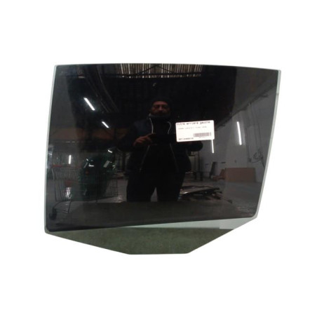 Vitre arriere gauche VOLKSWAGEN GOLF 5