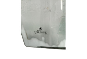 Vitre avant droit SKODA FABIA 2 Photo n°2