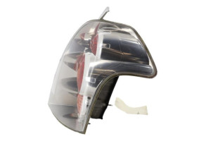 Feu arriere principal droit (feux) TOYOTA COROLLA VERSO 2 Photo n°3