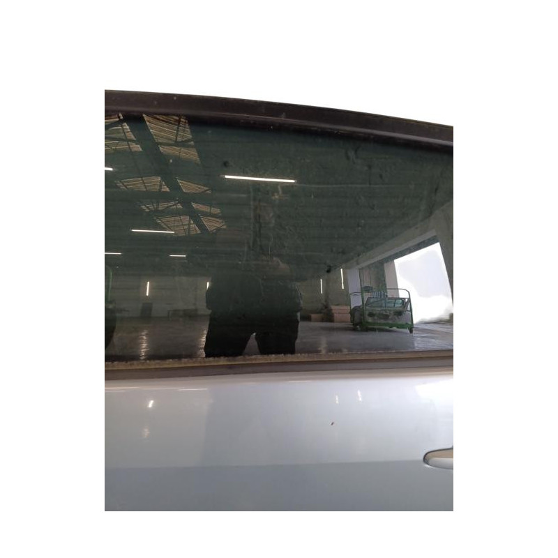 Porte arriere gauche TOYOTA COROLLA VERSO 2 Photo n°1