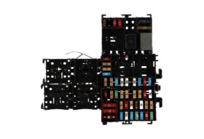 Boitier BSI RENAULT TRAFIC 3 COURT Photo n°1