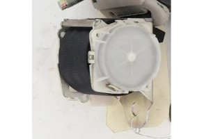 Ceinture arriere droit TOYOTA COROLLA VERSO 2 Photo n°2