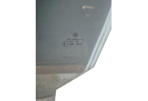 Vitre avant gauche VOLKSWAGEN GOLF 5 Photo n°2