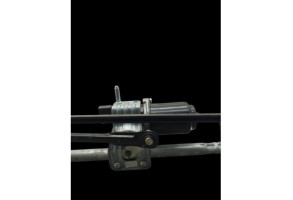 Moteur essuie glace avant VOLKSWAGEN POLO 5 Photo n°3