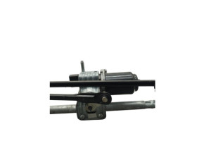 Moteur essuie glace avant VOLKSWAGEN POLO 5 Photo n°4