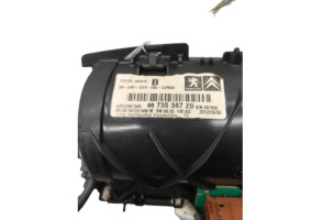 Ecran GPS PEUGEOT 3008 1 Photo n°2