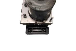 Bloc ABS (freins anti-blocage) CITROEN C3 3 Photo n°4