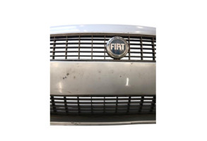 Pare choc avant FIAT GRANDE PUNTO Photo n°3