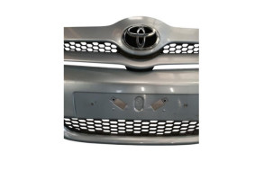 Pare choc avant TOYOTA COROLLA VERSO 2 Photo n°6