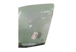 Vitre avant gauche RENAULT CLIO 2 CAMPUS Photo n°1