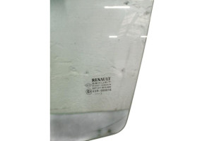 Vitre avant gauche RENAULT CLIO 2 Photo n°3