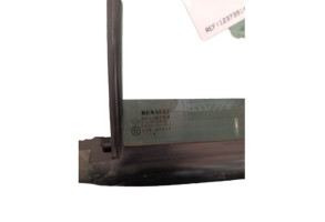 Custode arriere gauche (porte) RENAULT CLIO 2 CAMPUS Photo n°2