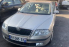 Verin de coffre SKODA OCTAVIA 2 Photo n°16