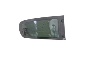Vitre arriere gauche CITROEN C1 2 Photo n°1