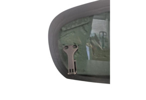 Vitre arriere gauche CITROEN C1 2 Photo n°7