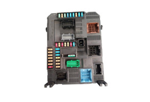 Boitier BSI PEUGEOT 308 2 Photo n°2