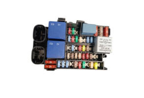 Boitier BSI RENAULT SCENIC 3 Photo n°3