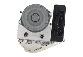 Bloc ABS (freins anti-blocage) CITROEN C3 3 Photo n°5