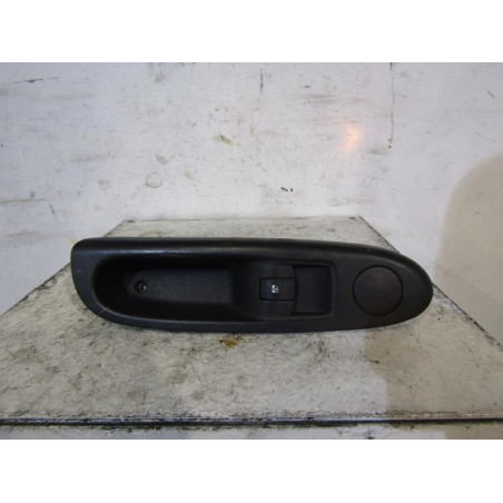 Interrupteur de leve vitre avant droit RENAULT CLIO 2 CAMPUS