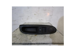 Interrupteur de leve vitre avant droit RENAULT CLIO 2 CAMPUS Photo n°1