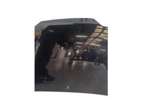 Capot RENAULT TWINGO 3 Photo n°7