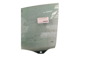 Vitre avant gauche AUDI A3 2 Photo n°1