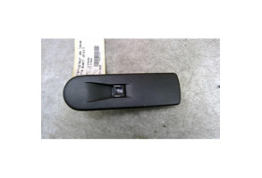 Interrupteur de leve vitre avant droit RENAULT CLIO 4 Photo n°1