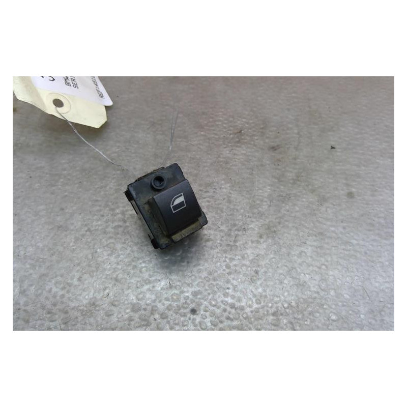 Interrupteur de leve vitre arriere droit BMW SERIE 7 E66 LIMOUSINE Photo n°1