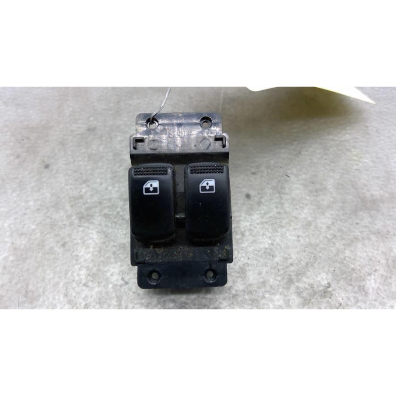 Interrupteur de leve vitre avant gauche HYUNDAI I 10 1 Photo n°1