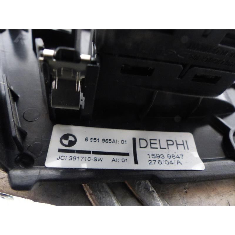 Interrupteur de leve vitre arriere droit BMW SERIE 5 E61 Photo n°1