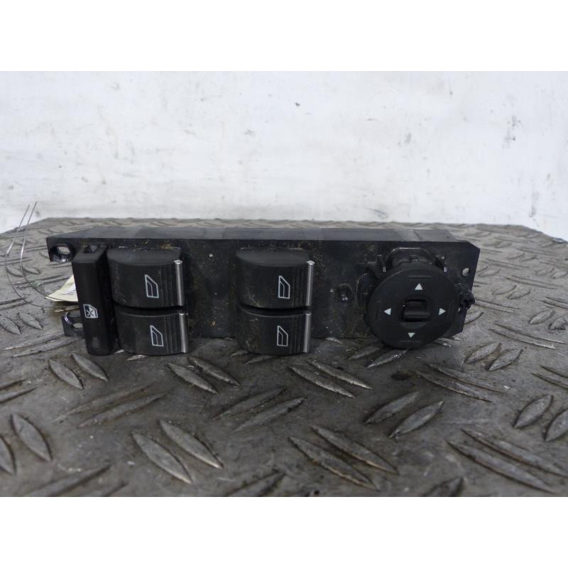 Interrupteur de leve vitre avant gauche FORD C-MAX 2 Photo n°1