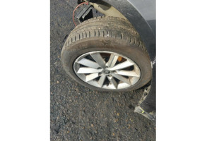 Interrupteur de leve vitre arriere gauche SKODA SUPERB 2 Photo n°7