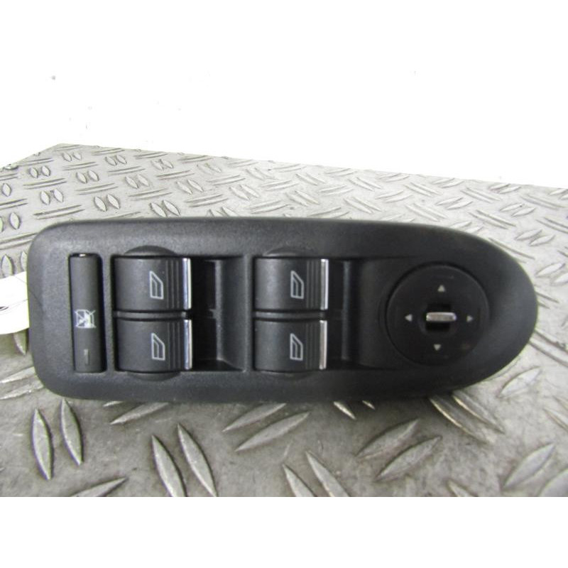 Interrupteur de leve vitre avant gauche FORD C-MAX 1 Photo n°1