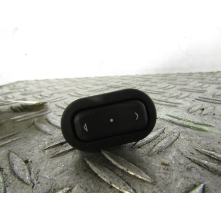 Interrupteur de leve vitre arriere gauche OPEL MERIVA A