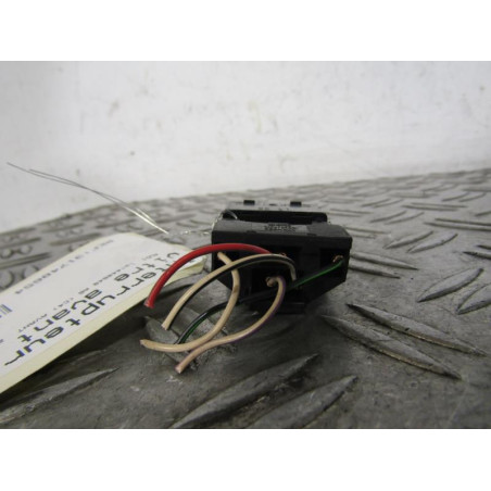 Interrupteur de leve vitre avant droit AUDI A6 1