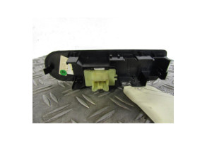 Interrupteur de leve vitre avant droit RENAULT CLIO 4 Photo n°2