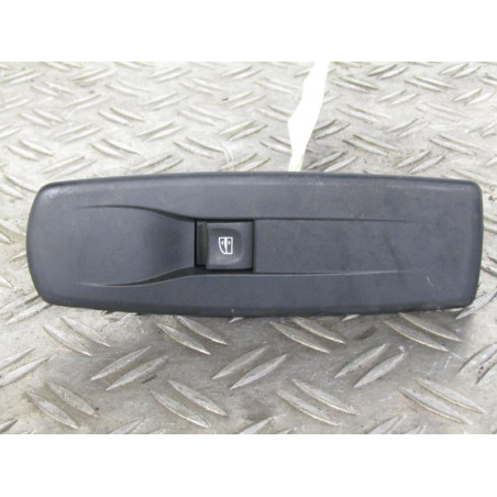 Interrupteur de leve vitre avant droit RENAULT MEGANE 3