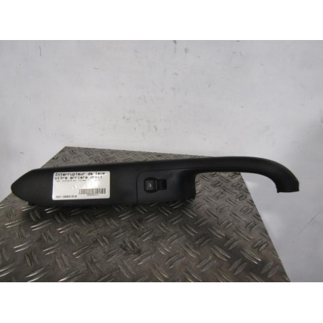 Interrupteur de leve vitre arriere droit AUDI A4 2
