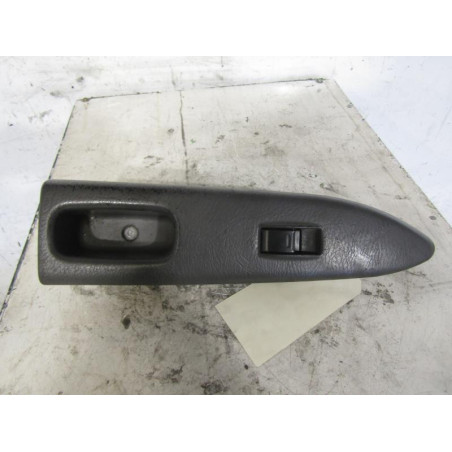 Interrupteur de leve vitre avant droit TOYOTA AVENSIS 1