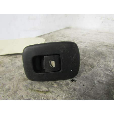 Interrupteur de leve vitre arriere gauche PEUGEOT 207