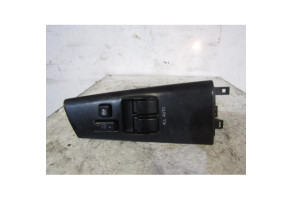 Interrupteur de leve vitre avant gauche TOYOTA COROLLA 10 Photo n°1