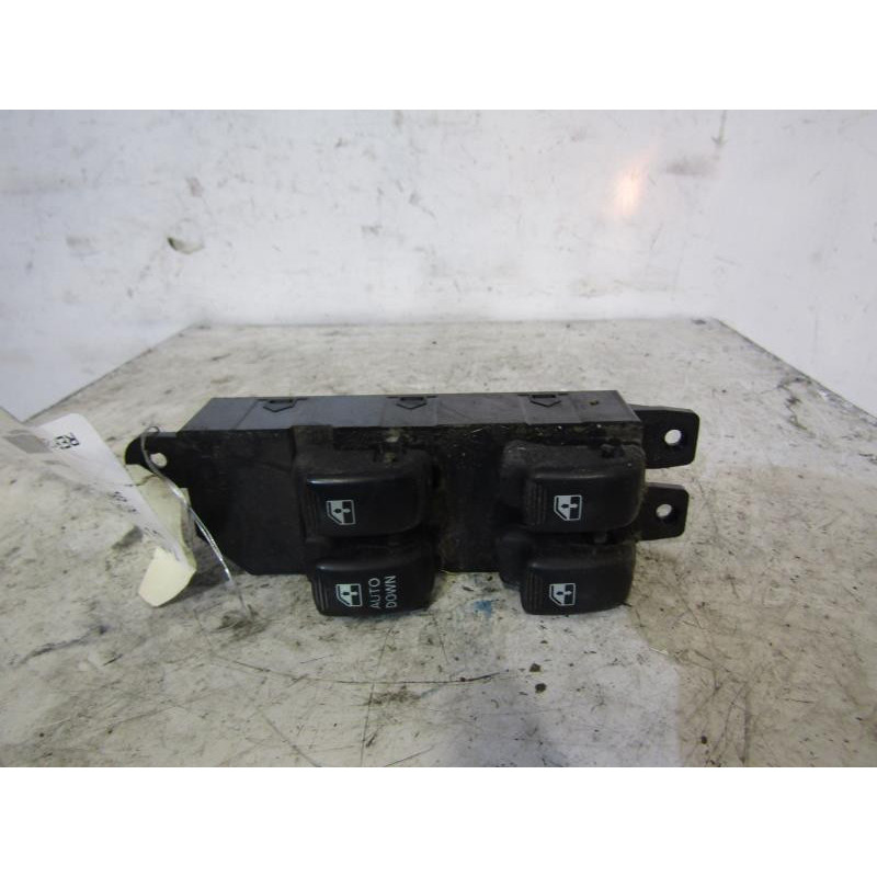 Interrupteur de leve vitre avant gauche HYUNDAI SANTA FE 1 Photo n°1