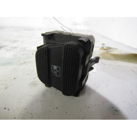 Interrupteur de leve vitre avant droit VOLKSWAGEN GOLF 3