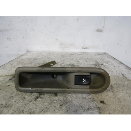 Interrupteur de leve vitre arriere gauche RENAULT CLIO 3