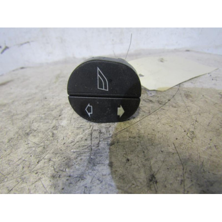 Interrupteur de leve vitre avant droit FORD FIESTA 5