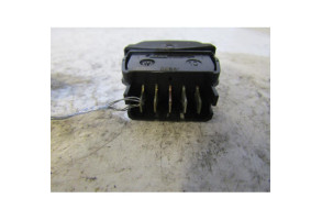 Interrupteur de leve vitre avant droit CITROEN XSARA PICASSO Photo n°2