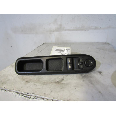 Interrupteur de leve vitre avant gauche PEUGEOT 407