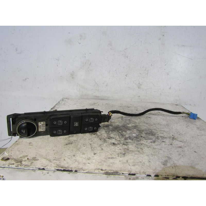 Interrupteur de leve vitre avant gauche MERCEDES CLASSE S 220 Photo n°1